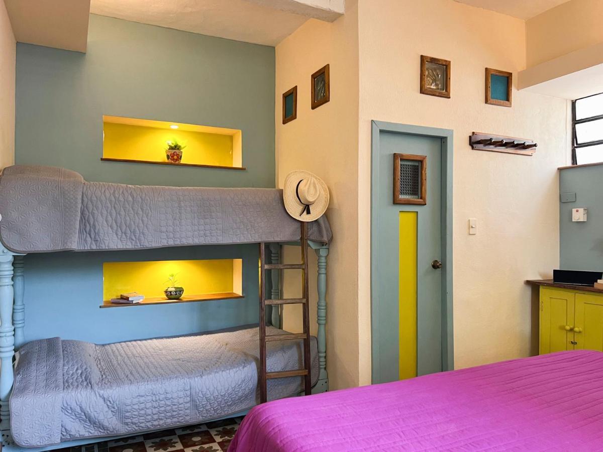 Hostel Candelaria Valladolid  Dış mekan fotoğraf