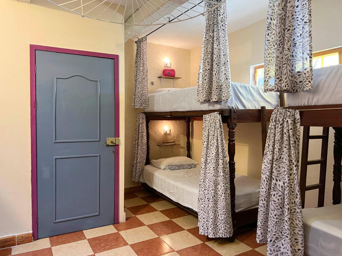 Hostel Candelaria Valladolid  Dış mekan fotoğraf