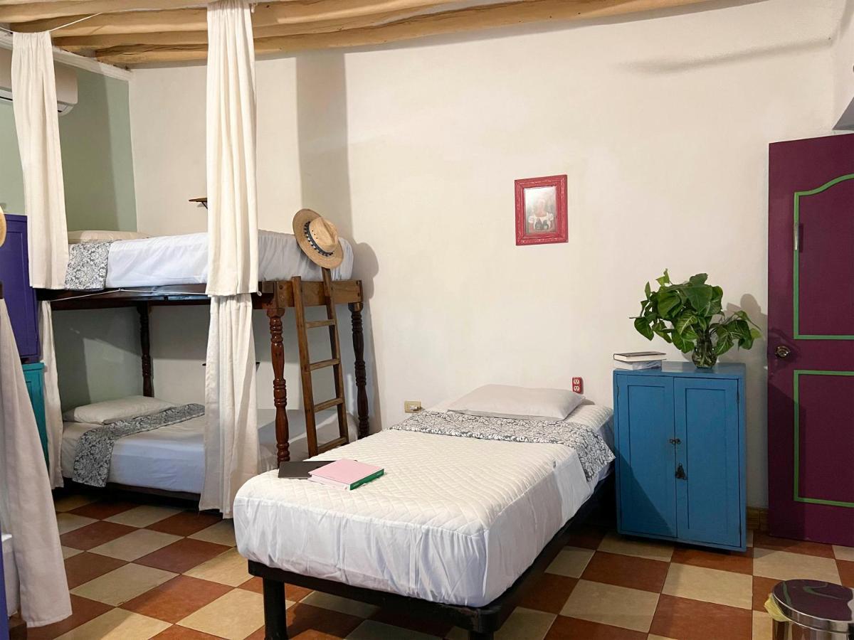 Hostel Candelaria Valladolid  Dış mekan fotoğraf
