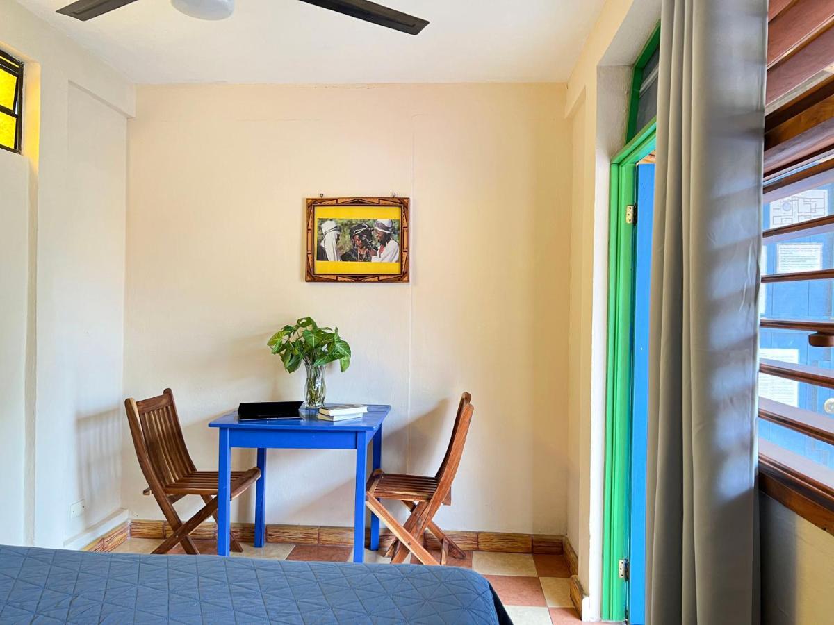 Hostel Candelaria Valladolid  Dış mekan fotoğraf